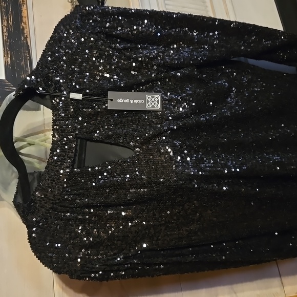 Cable & Gauge Tops - Cable & Gauge Black Sequin Keyhole Long Sleeve Blouse